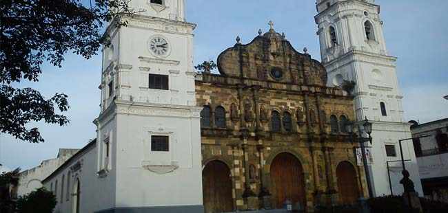 Panama City & Panama Canal Tour