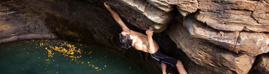 Deep Water Solo Bouldering 2